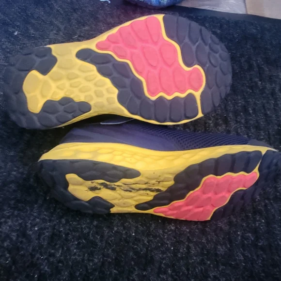 New Balance Kids' Navy and Red Sneakers - Picture 6 of 8